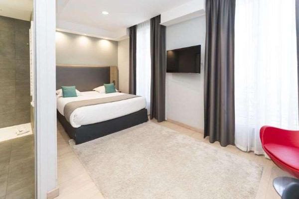 Grand Hotel (Clichy)